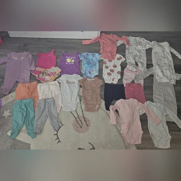 Carter's Colorful Baby Clothing Set - Picture 2 of 2